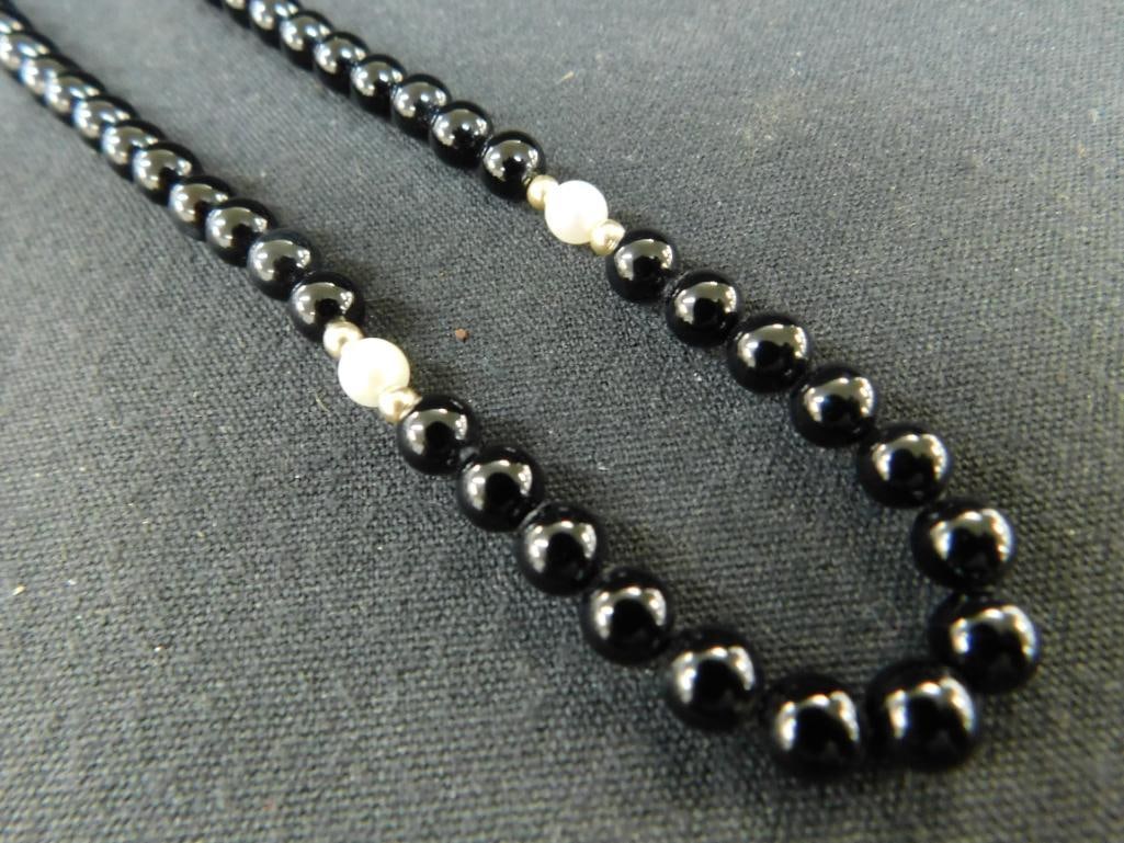 14K Yellow Gold - Necklace - 18" Onyx Pearl and Gold Necklace: See Photos For Condition and Details