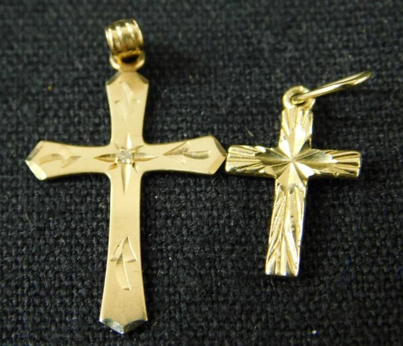 14K Yellow Gold - Pendants - 2 Cross - .9 Grams: See Photos For Condition and Details