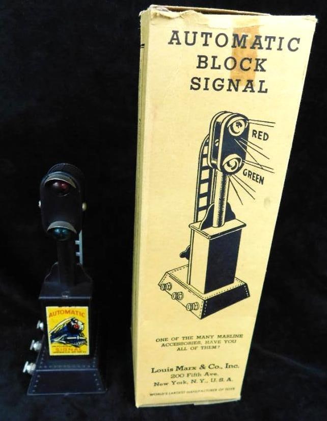 Louis Marx and Co. - #454 - Automatic Block Signal - Original Box (1 of 7)