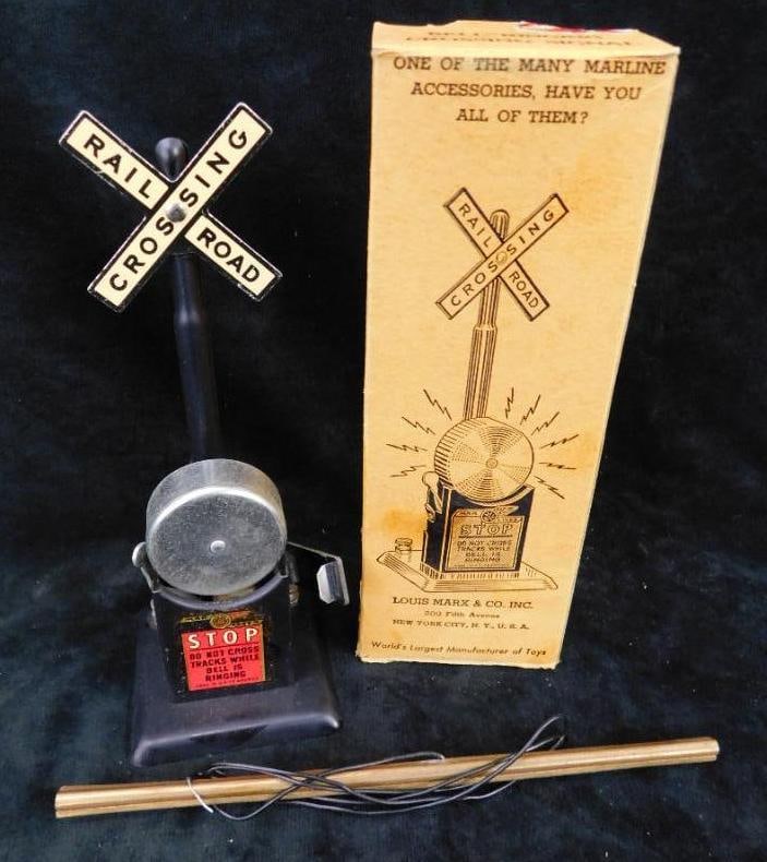 Louis Marx and Co. - #418 - Bell Ringing Crossing Signal - Original Box (1 of 8)
