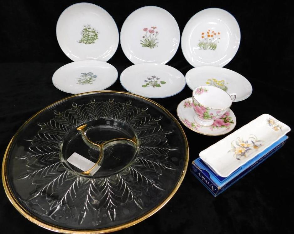 Box Lot with 14" Divided Platter - Ansley Pen / Mint Tray - 6 Floral Dessert Plates (1 of 16)