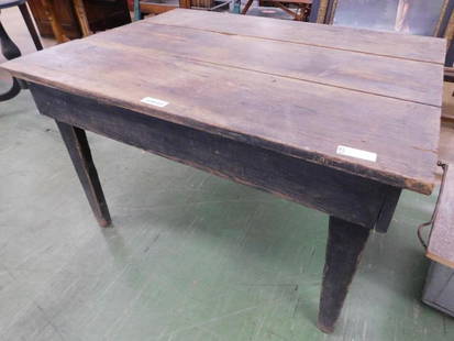 3 Plank Farm Table - 28" x 47" x 35": See Photos for Details and Condition