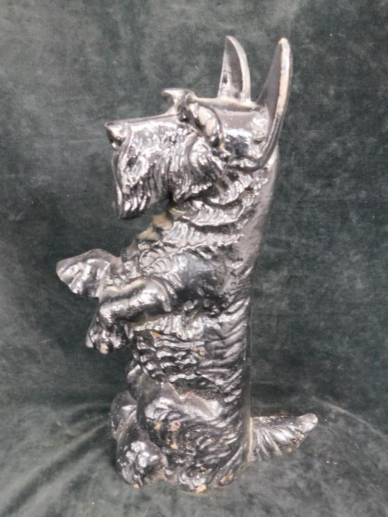 Painted Cast iron Door Stop - Scottie Dog - 14.75" x 11" x 2" (1 of 8)