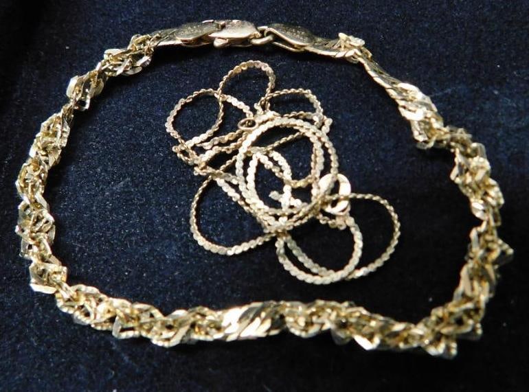 14K Yellow Gold - Scrap - 4.3 Grams (1 of 6)