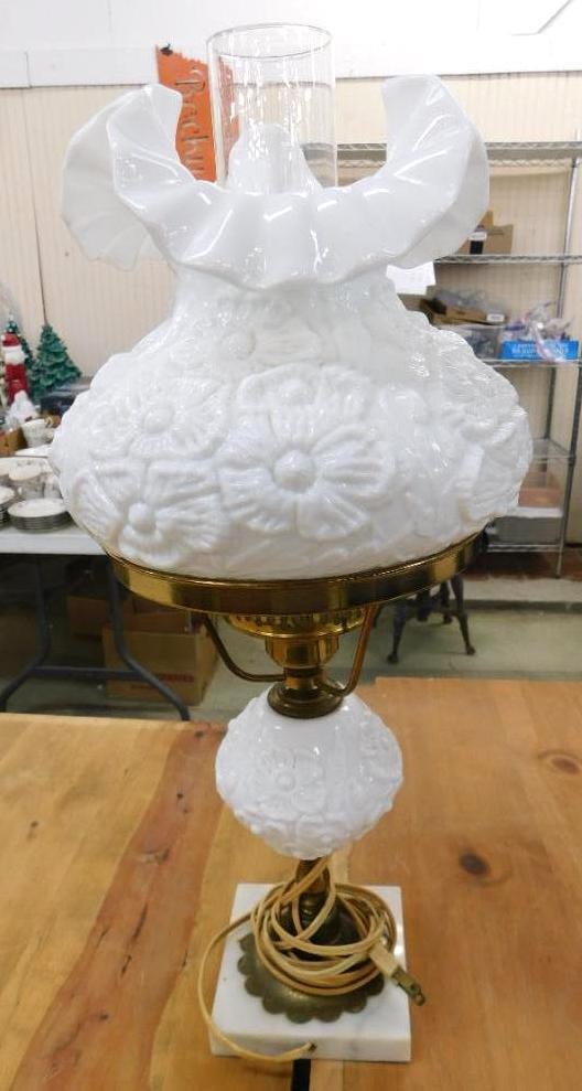 Vintage "Gone With The Wind" Lamp - Electrified - 20" Tall (1 of 9)