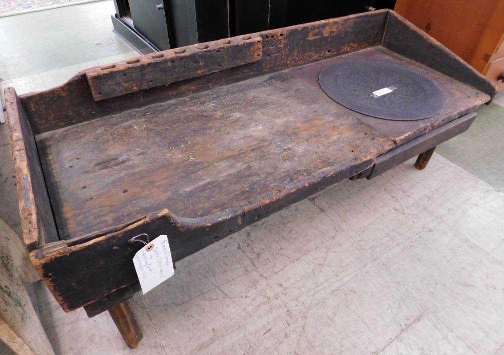 Primitive Cobblers Bench - 20" x 49" x 19' (1 of 8)