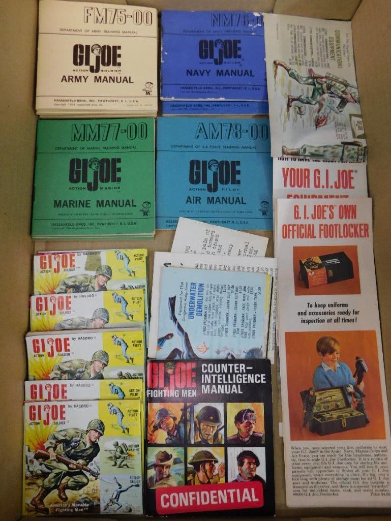 Vintage G.I. Joe Accessories - Manuals and Pamphlets (1 of 13)