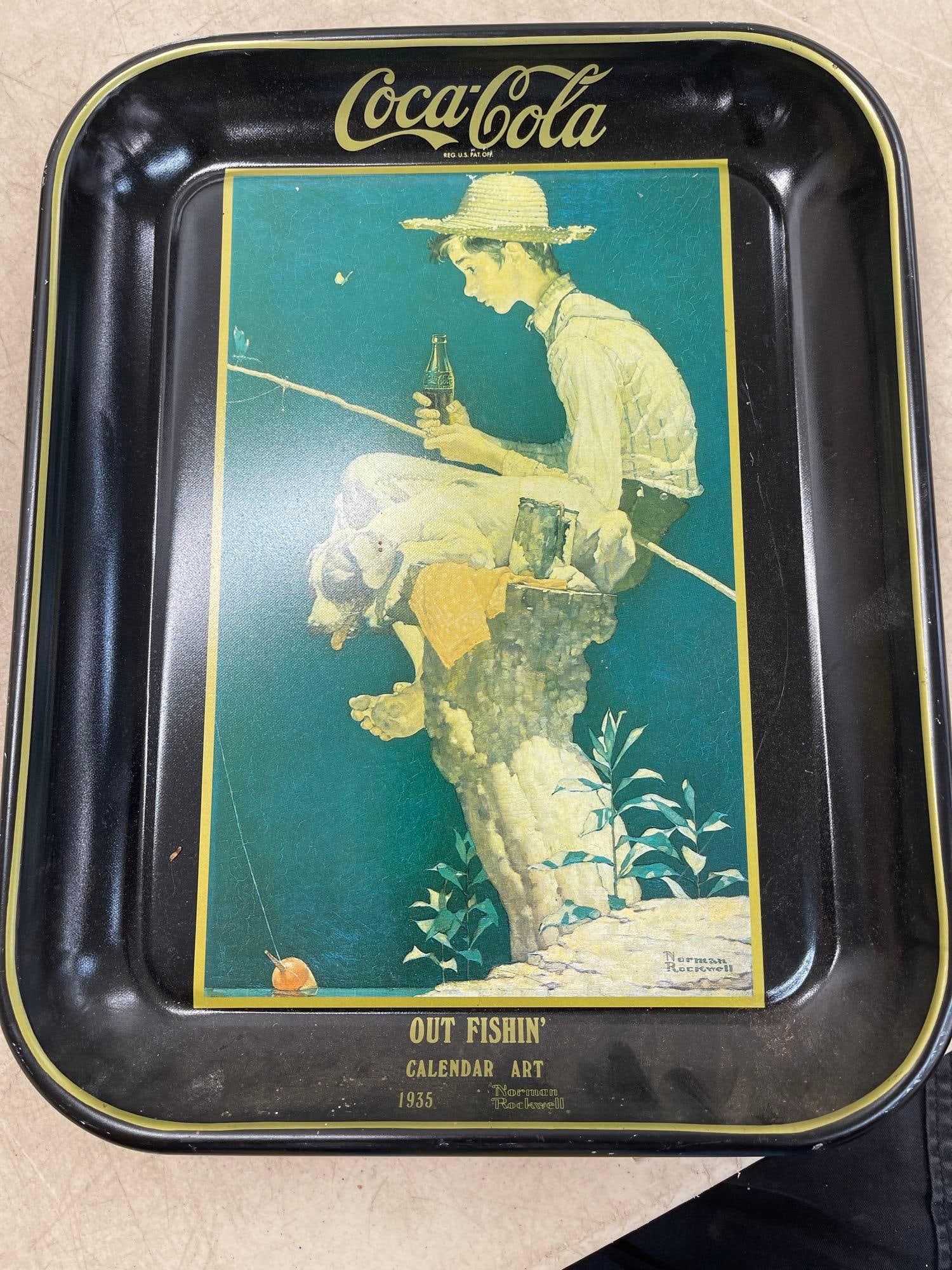 2 Coca-Cola Trays - 4