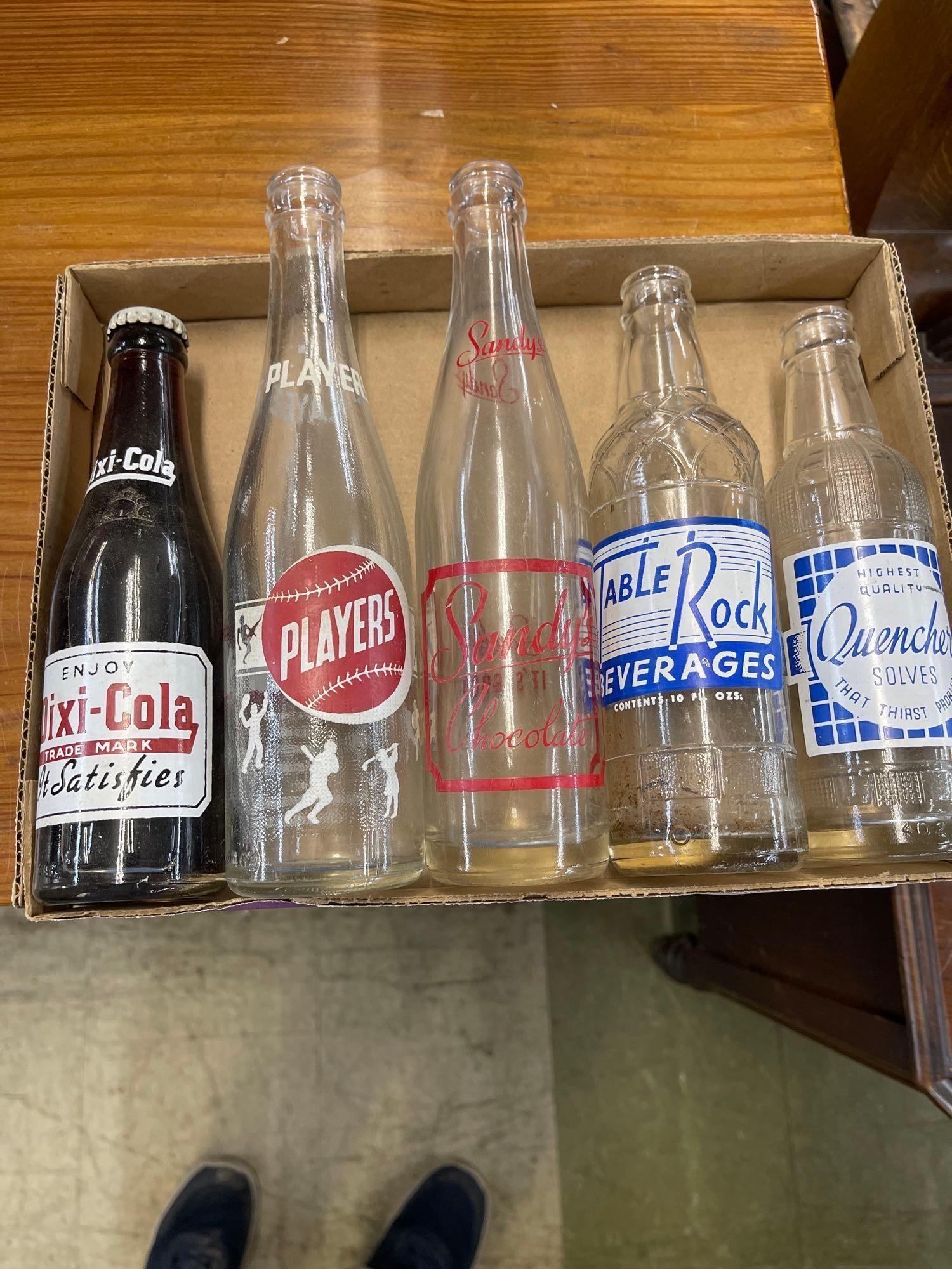 5 Pop Bottles: 5 Pop Bottles 