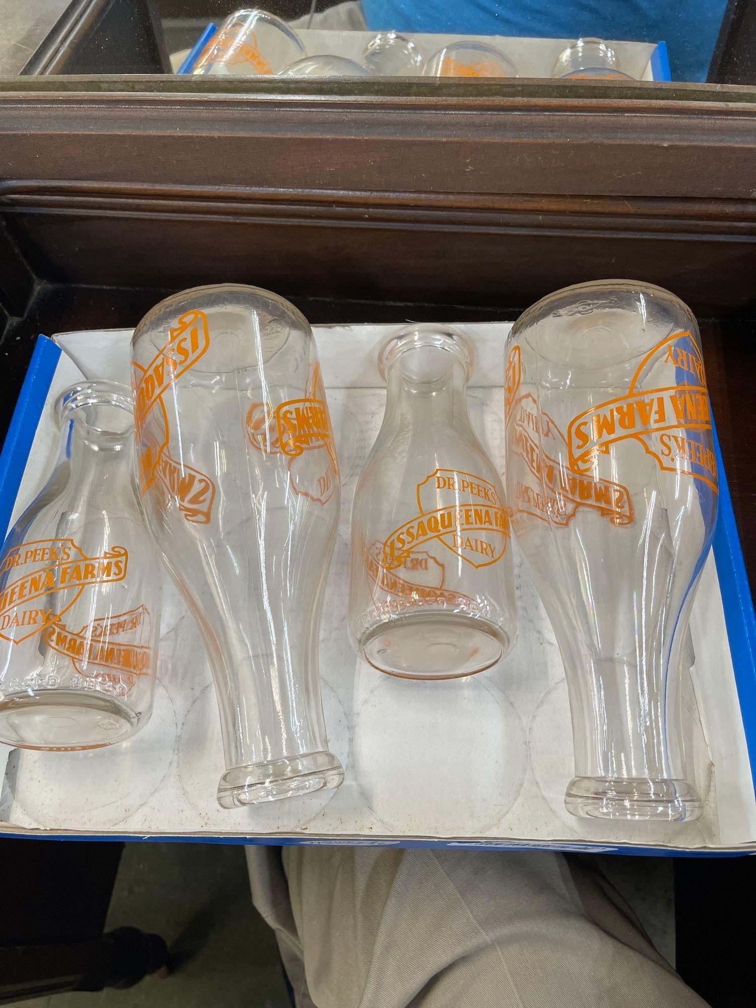 4 Milk Bottles 2 Quarts 2 Pints: 4 Milk Bottles 2 Quarts 2 Pints 