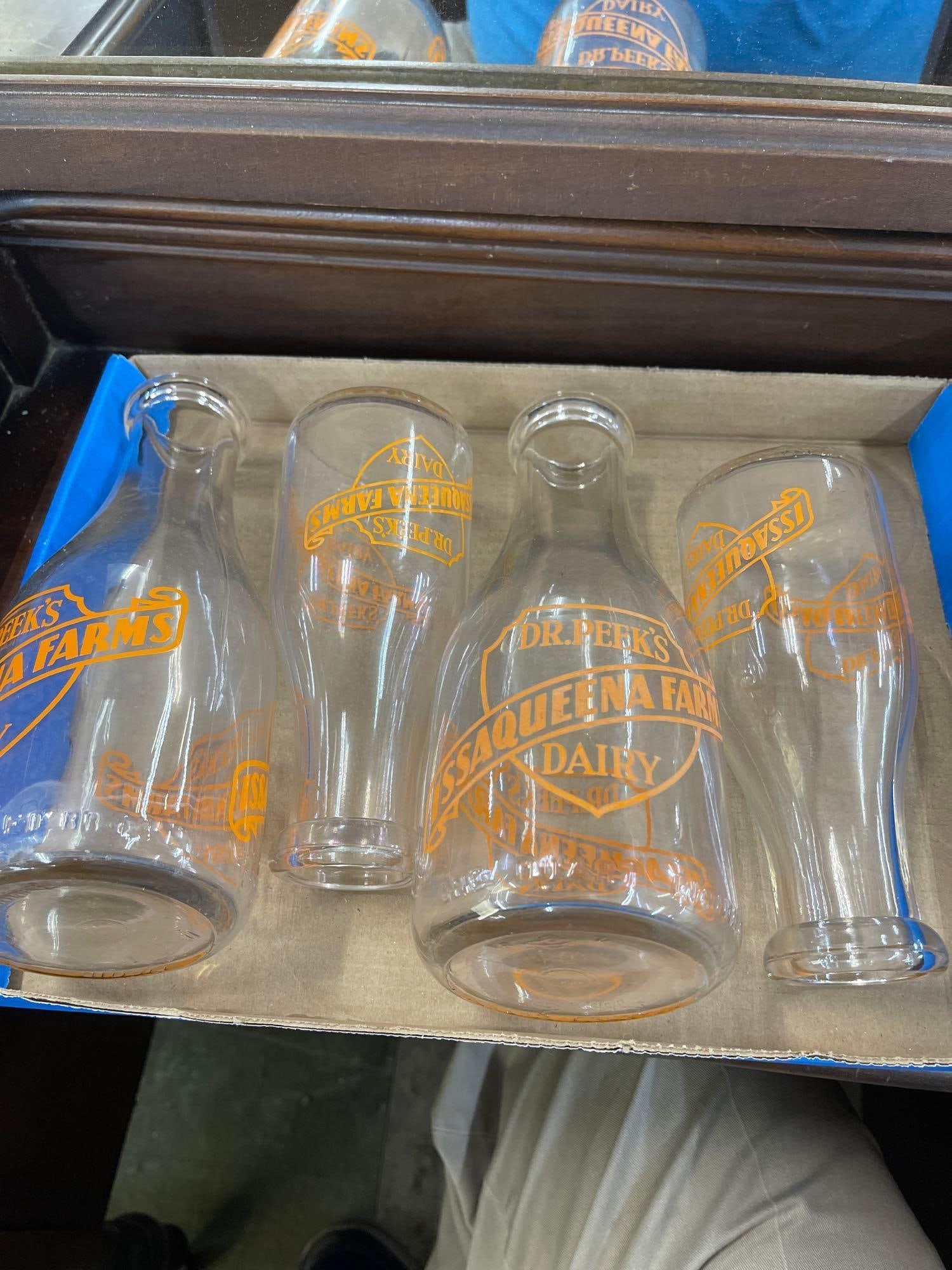 4 Milk Bottles 2 Quarts 2 Pints: 4 Milk Bottles 2 Quarts 2 Pints 