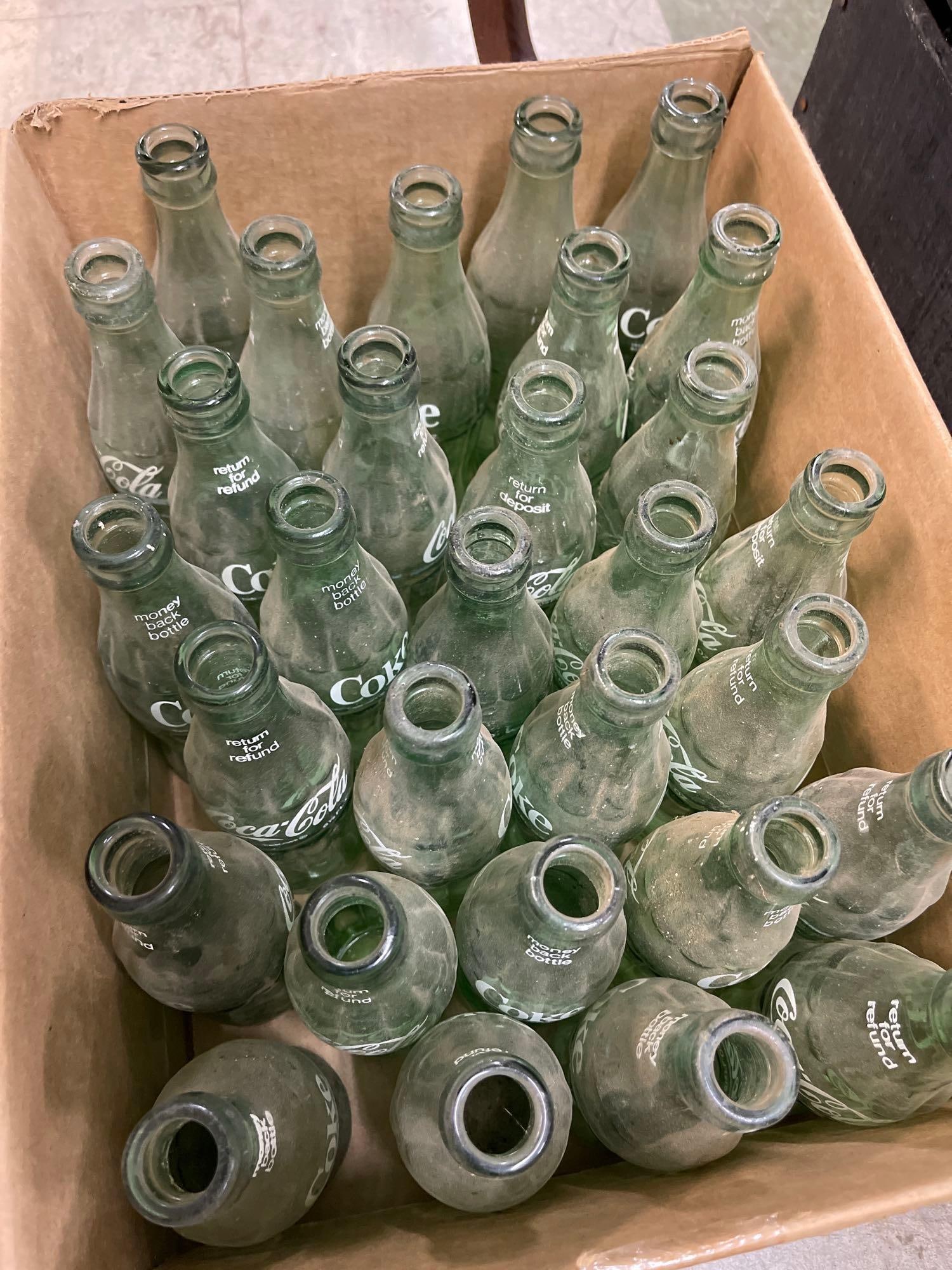 30 Coca Cola Bottles: 30 Coca Cola Bottles