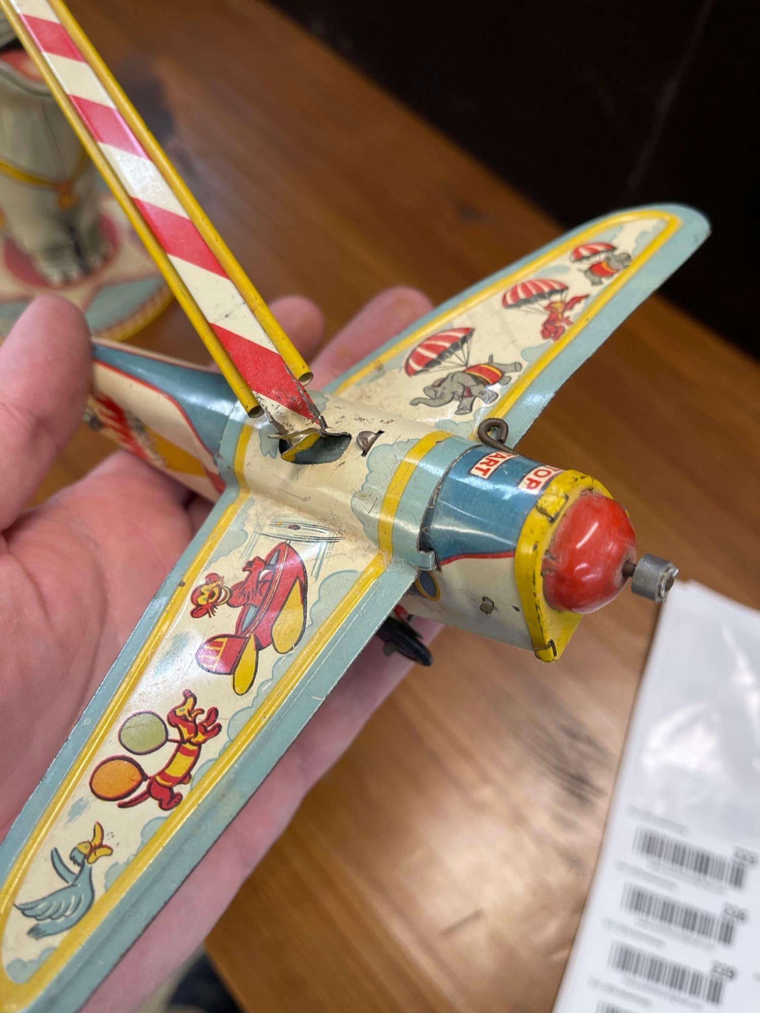 Unique Art Flying Circus Wind Up Missing Propeller - 2