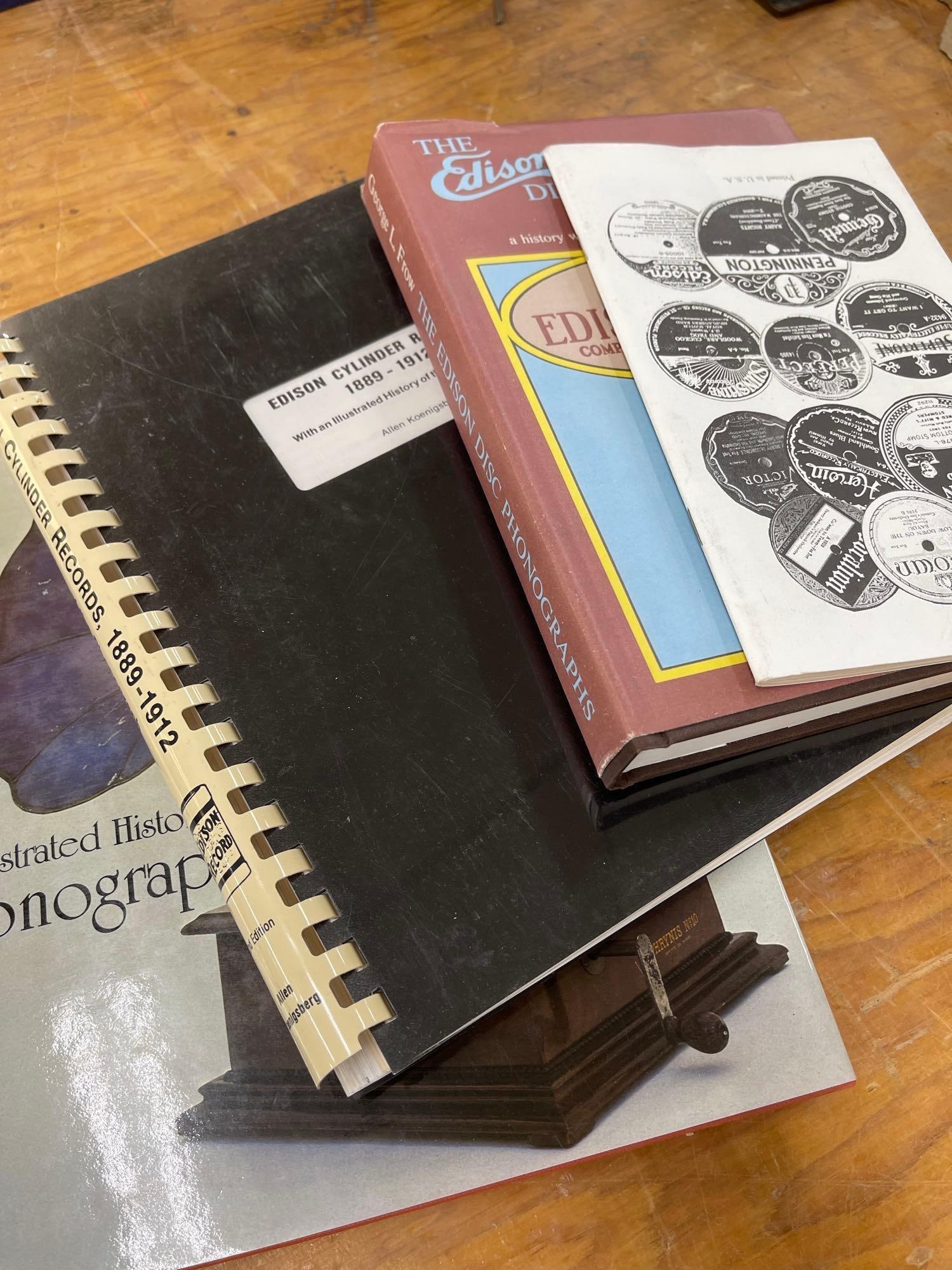 Books On Antique Phonographs: Books On Antique Phonographs 