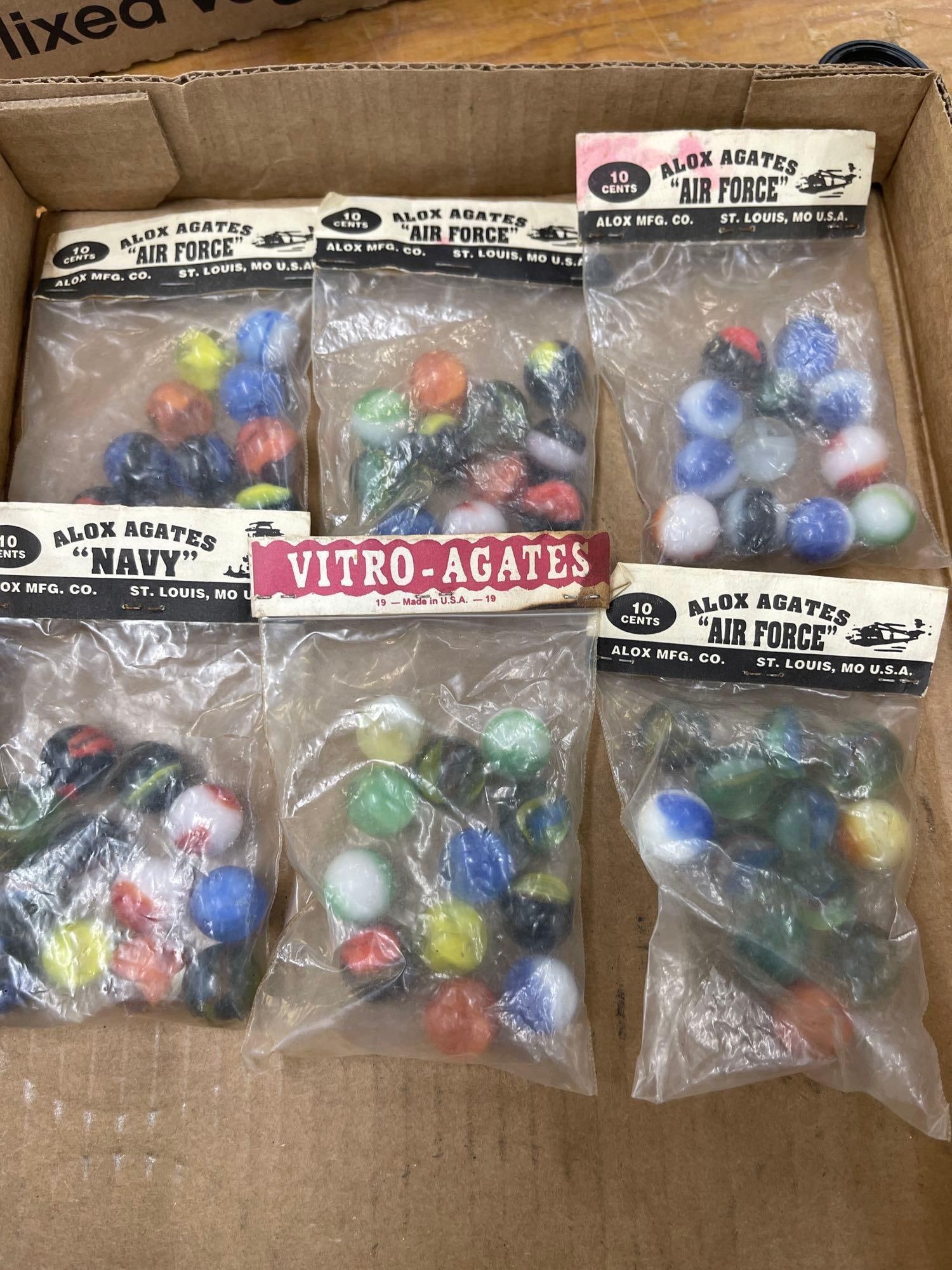 6 Bags Vintage Marbles: 6 Bags Vintage Marbles 