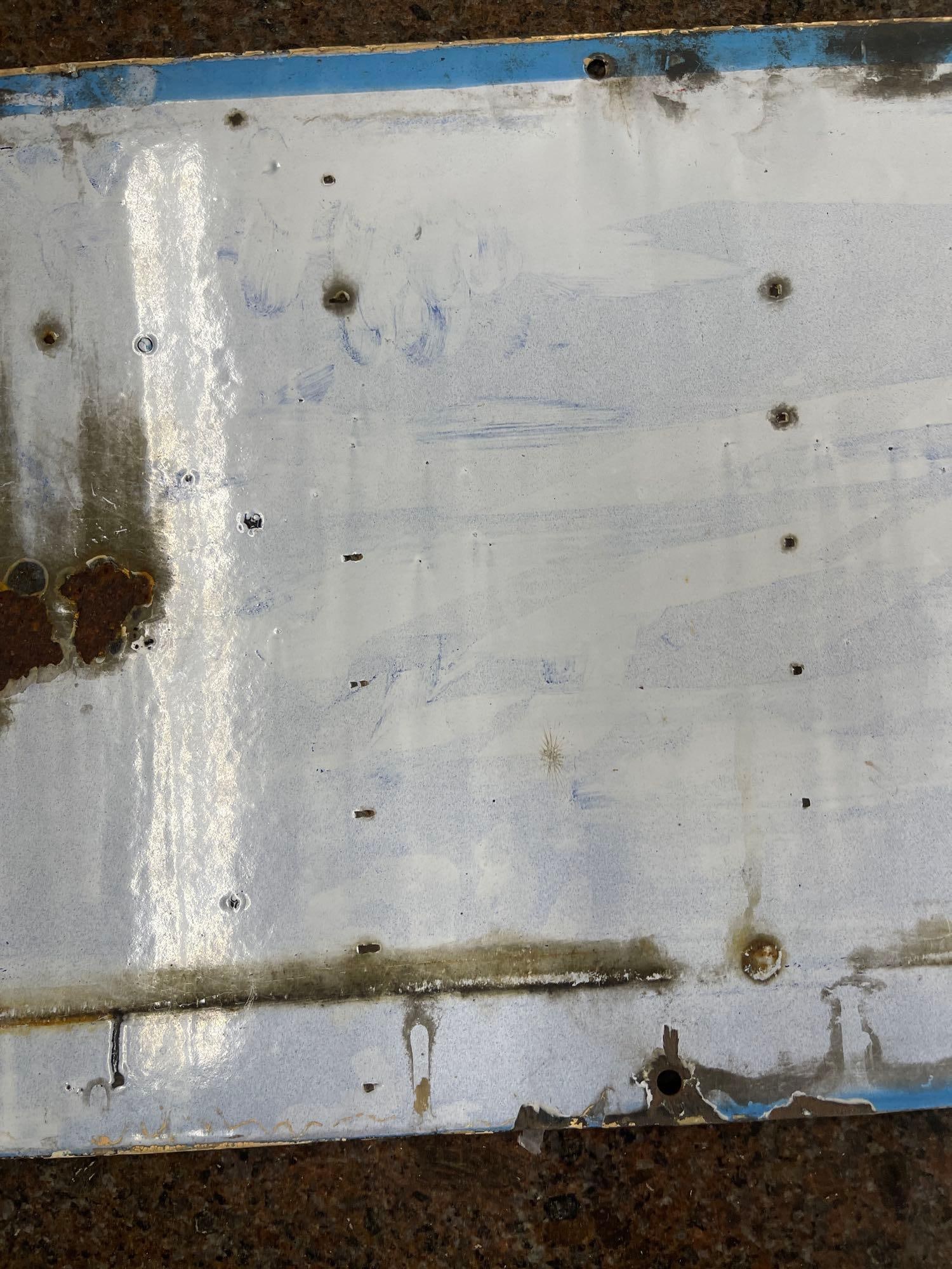 Velvet Pipe Tobacco Porcelain Sign - 10