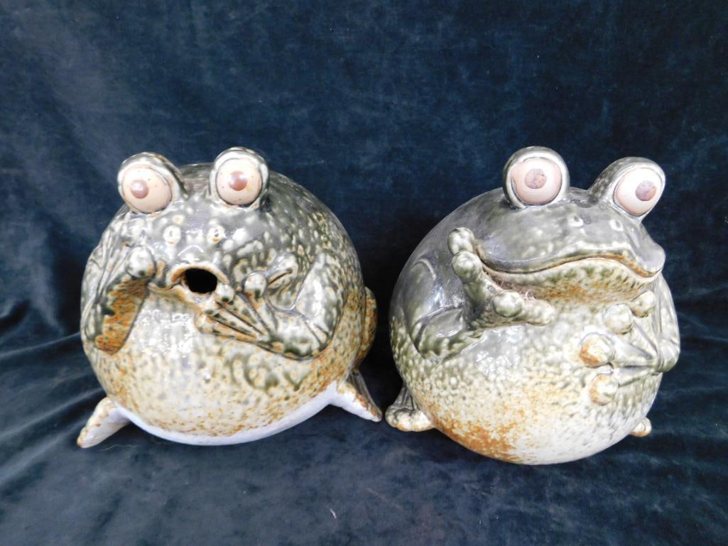 Pair of Ceramic Frogs - Garden / Porch Decor - Each 8.5" x 8" x 8" - 8
