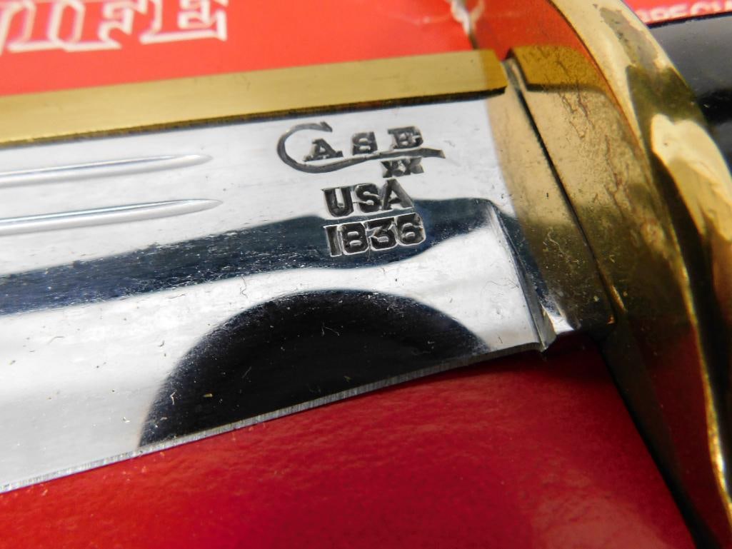 Case XX - Bowie Knife with Sheath - Model # 1833 - Original B0x - Like New - 14.25" Long - 4