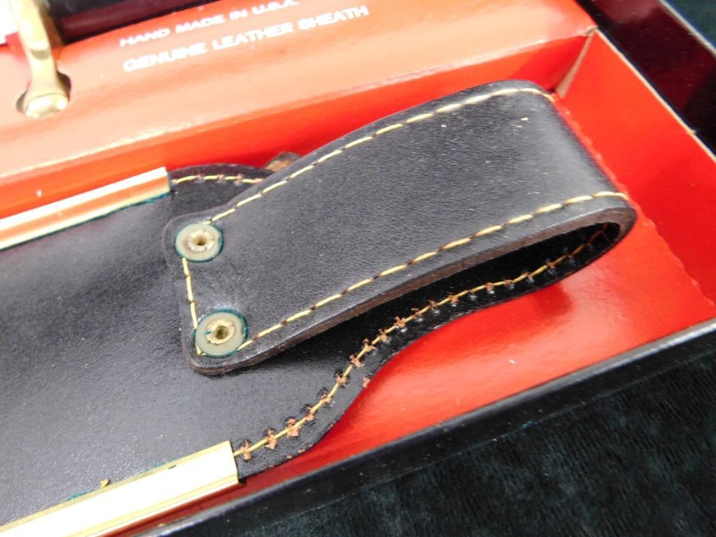 Case XX - Bowie Knife with Sheath - Model # 1833 - Original B0x - Like New - 14.25" Long - 8