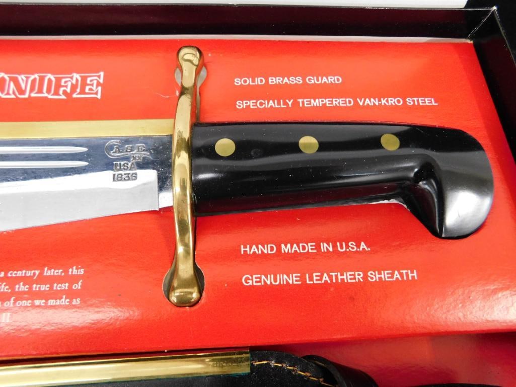 Case XX - Bowie Knife with Sheath - Model # 1833 - Original B0x - Like New - 14.25" Long - 9