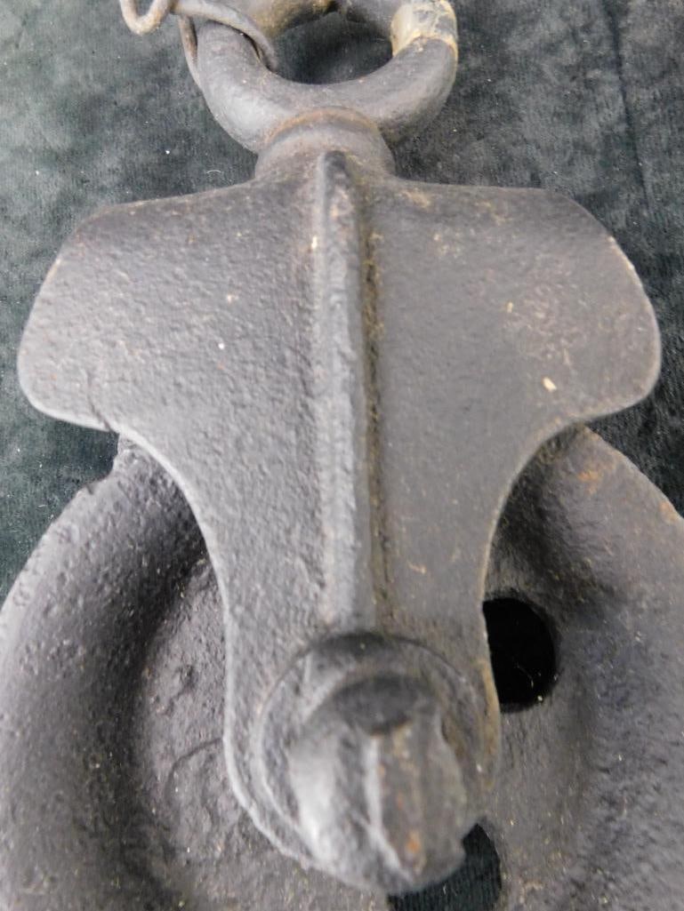 Cast Iron Pulley - 9.25" x 5" x 3.5" - 3