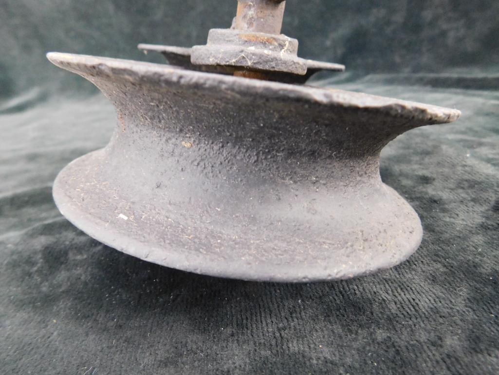 Cast Iron Pulley - 9.25" x 5" x 3.5" - 5