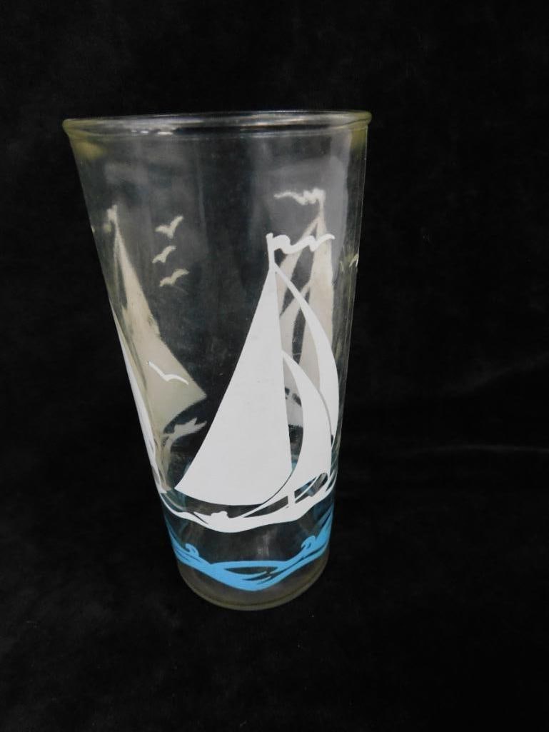 Box Lot of Vintage Glass - Corning - Pyrex - Refrigerator Dish - Extra Lid - Glass - 13