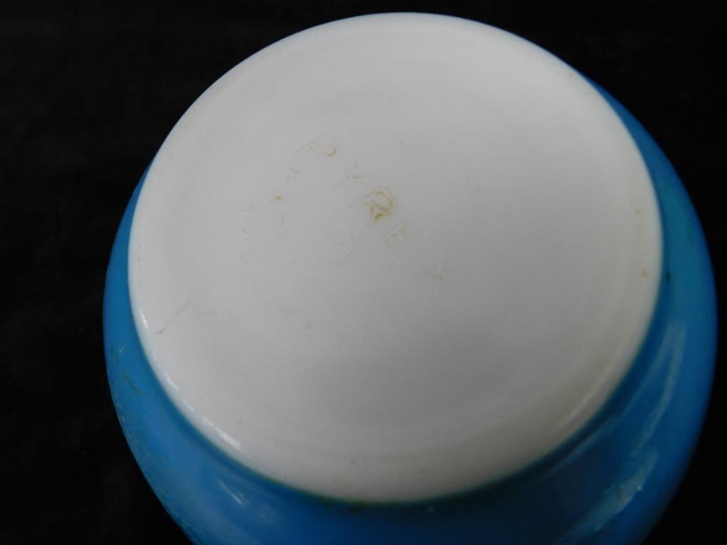 Box Lot of Vintage Glass - Corning - Pyrex - Refrigerator Dish - Extra Lid - Glass - 9