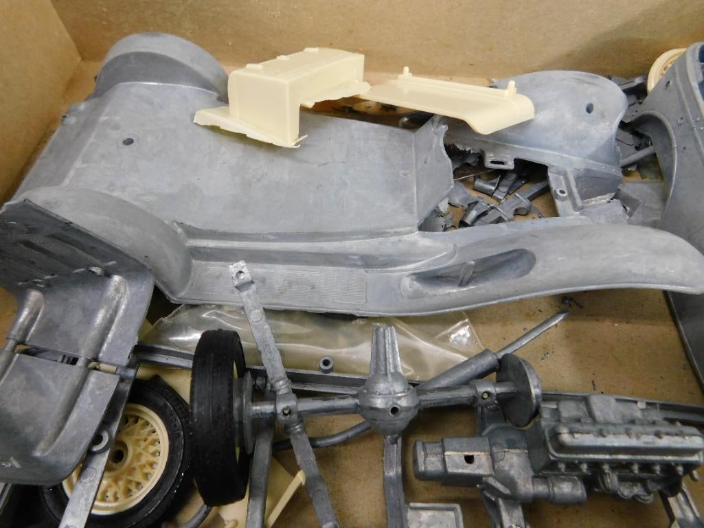 Vintage Hubley Metal Model Kit - 1932 Chevrolet Phaeton - 7