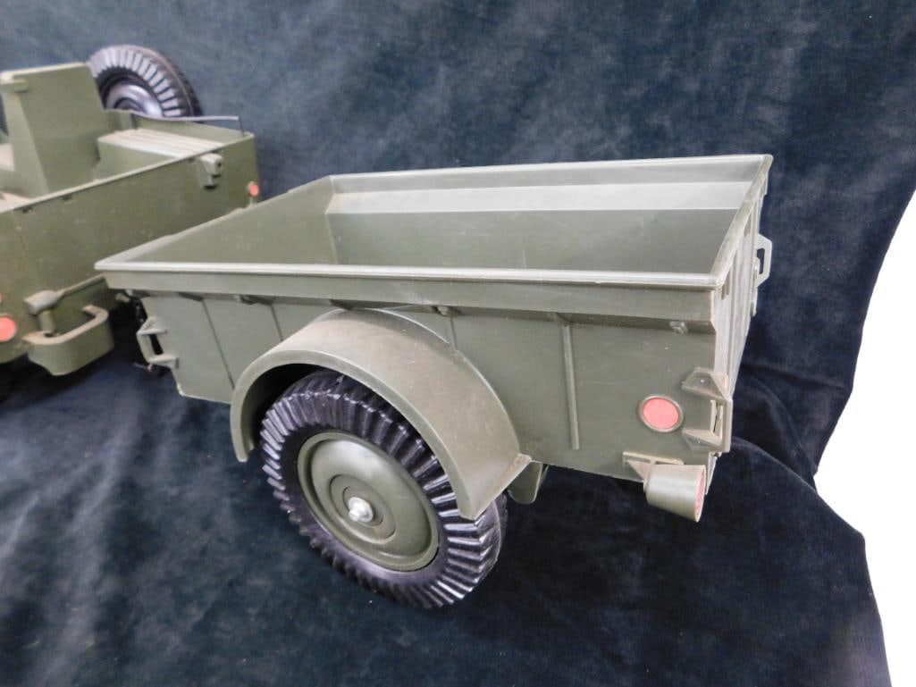 Vintage G.I Joe Jeep - Trailer - Spot Light and Accessories - 6