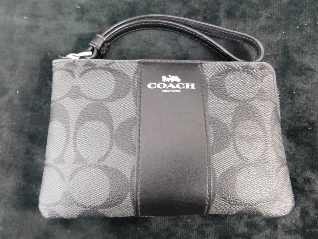 Coach - Journal - 2 Zippered Small Clutch Purses - 8