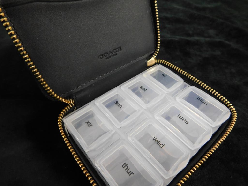 Coach - Toiletry Bag - Pill Box Carrier - Small Clutch Purse - 7