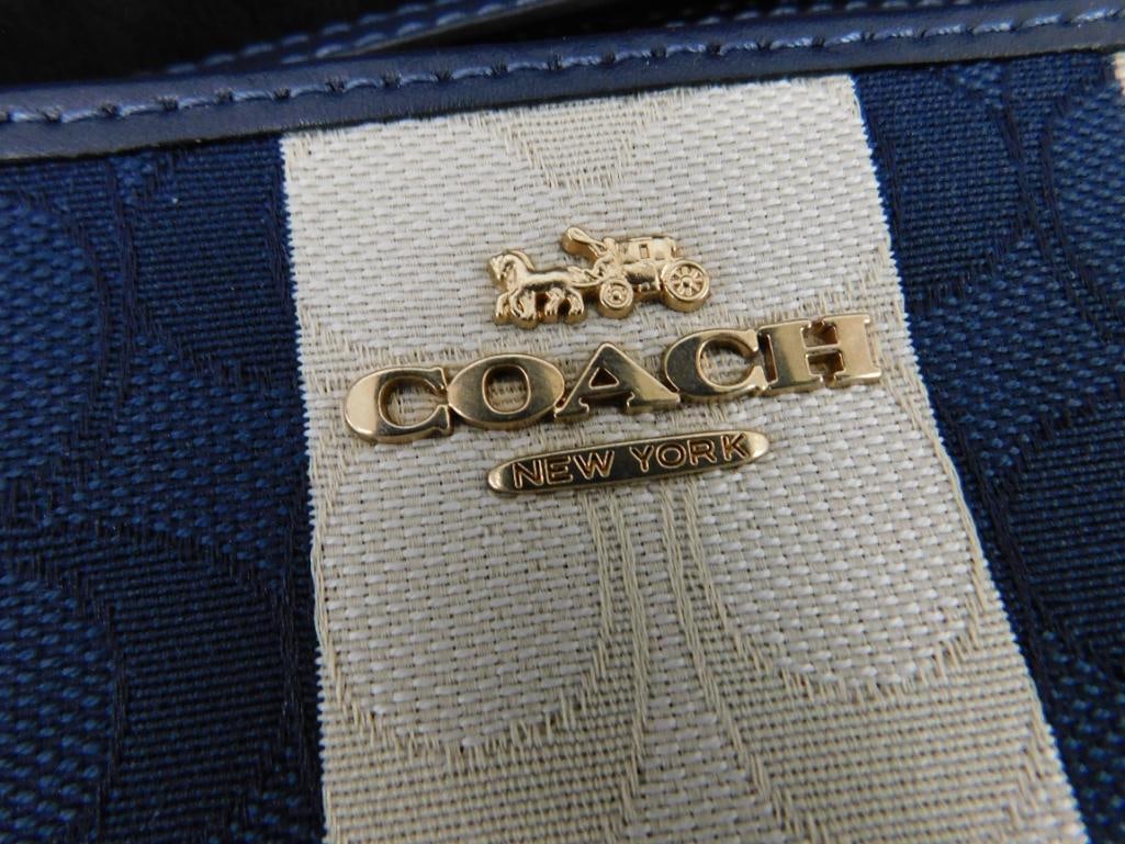 Coach - Journal Book - Red White and Blue Clutch Purse - 5