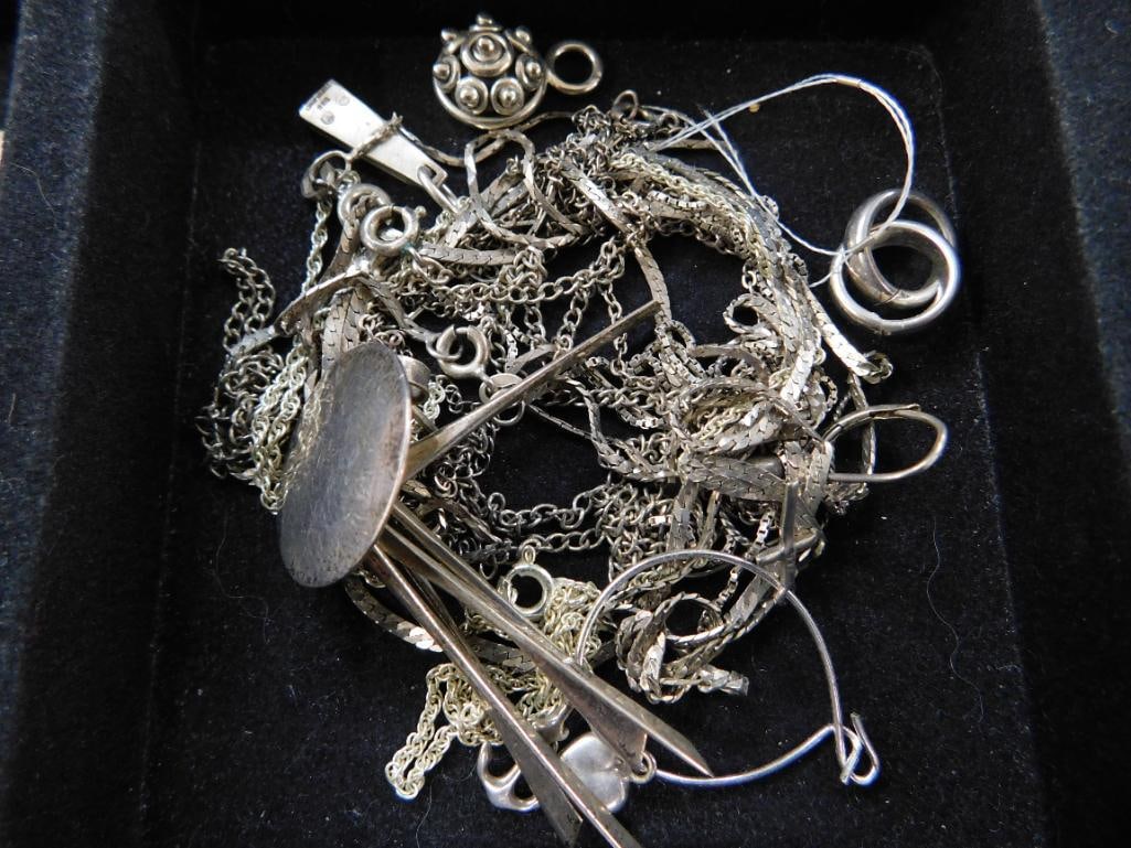 Sterling Silver - Scrap - 26.91 Grams TW: See Photos For Condition and Details 
