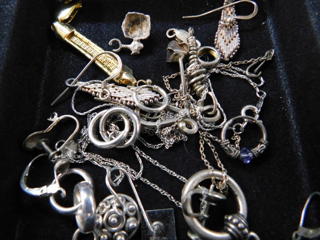Sterling Silver - Scrap - 28.21 Grams TW: See Photos For Condition and Details 