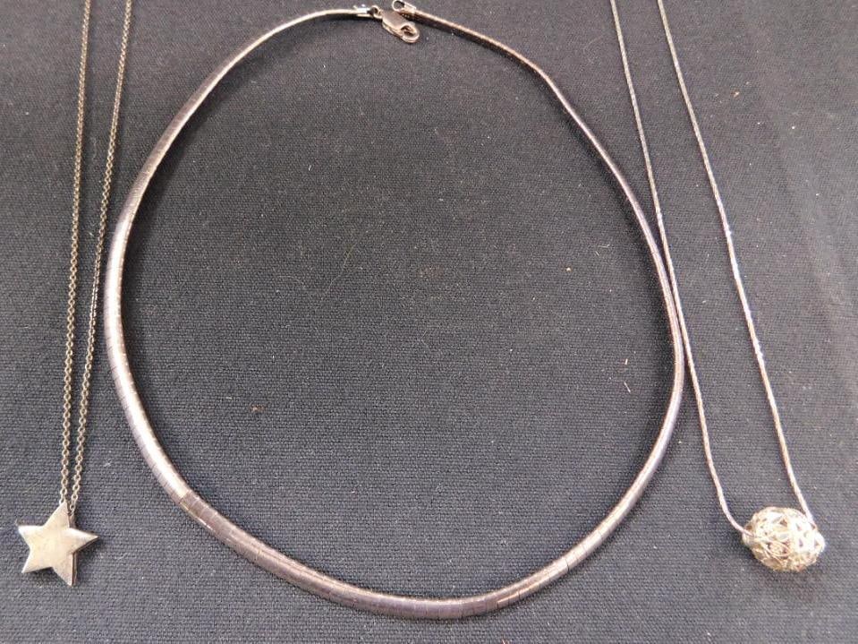 Sterling Silver - 3 Necklaces - 1-15" - 1-16" - 1-18" - 25.13 Grams (1 of 7)