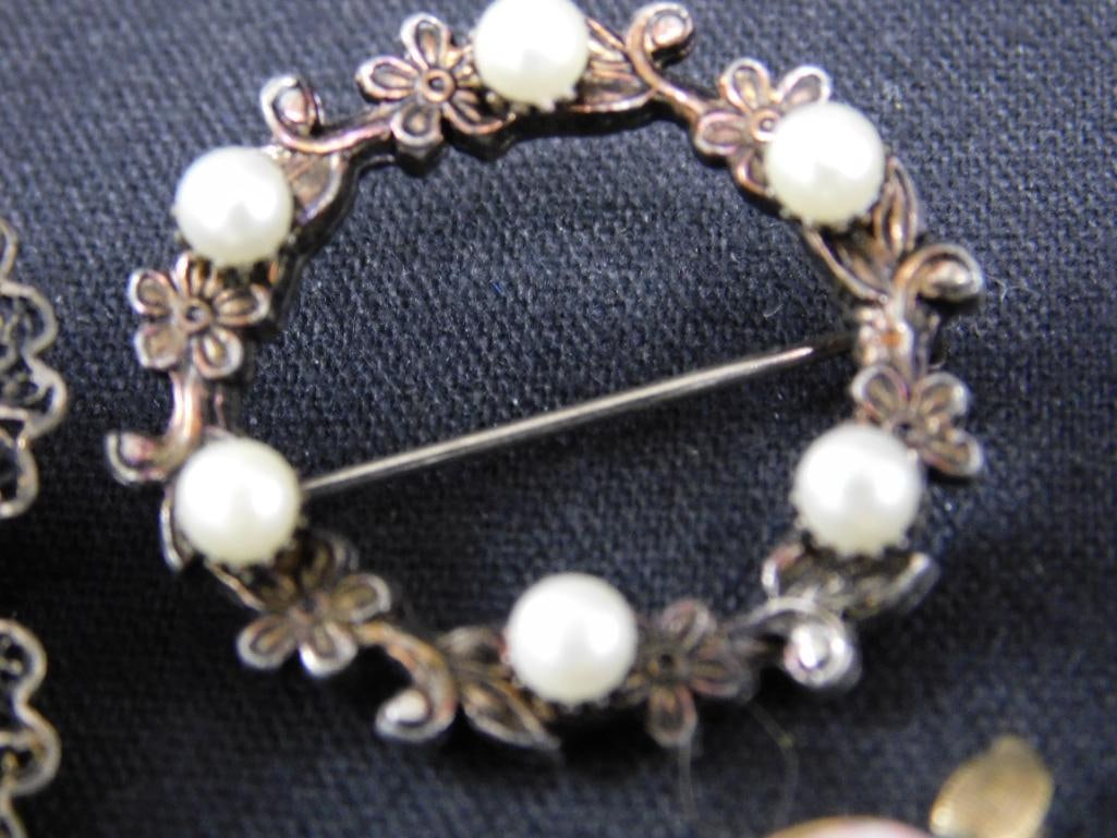 Sterling Silver - 5 Brooches - 23.76 Grams TW - 3