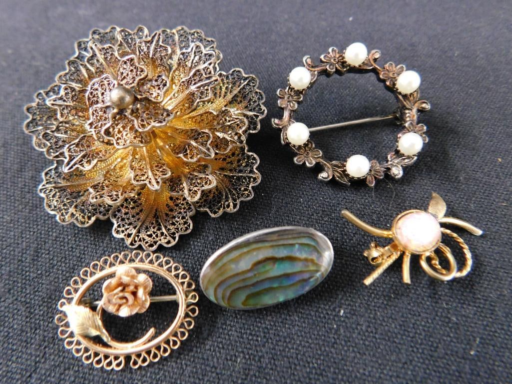 Sterling Silver - 5 Brooches - 23.76 Grams TW - 7