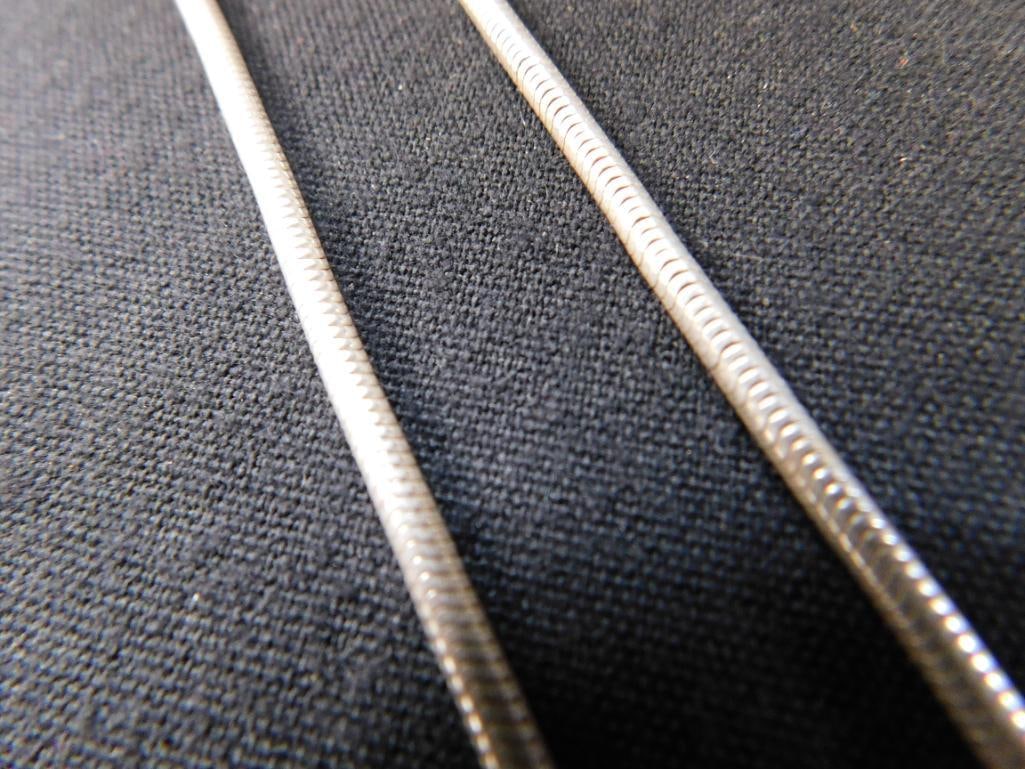 Sterling Silver - 17.5" Chain Necklace - 14 Grams - 4