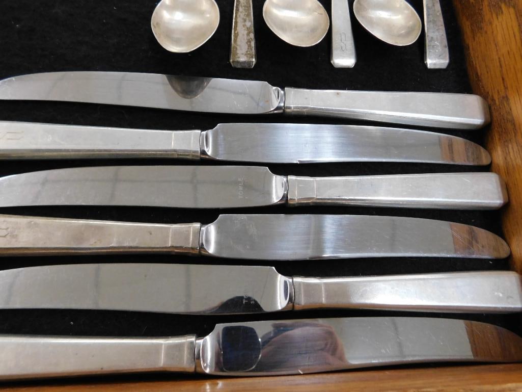 Flatware Set - 642 Grams - Towle - Craftsman Pattern - Plus Weighted - Monogrammed - 5