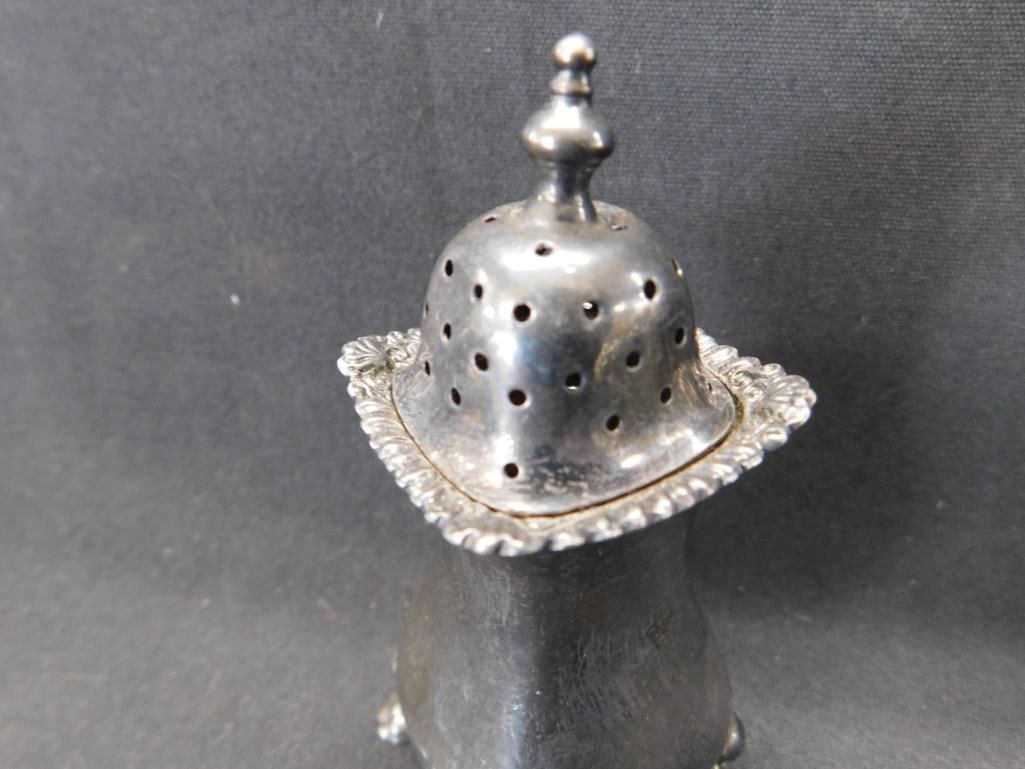 Sterling Silver - Salt and Pepper Shakers - English - 126 Grams - 5