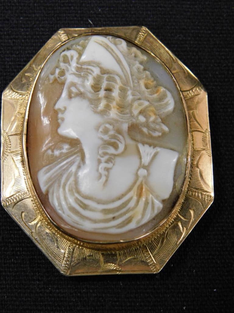 10K Yellow Gold - Vintage Cameo Brooch - 7.9 Grams TW - 8