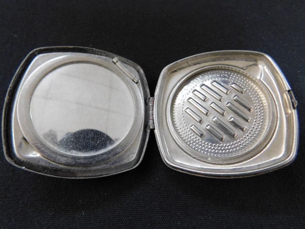 1925 Djeer Kiss Silverplate Compact - Fairies - 4