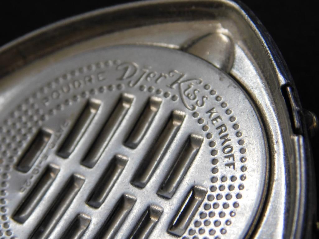 1925 Djeer Kiss Silverplate Compact - Fairies - 7