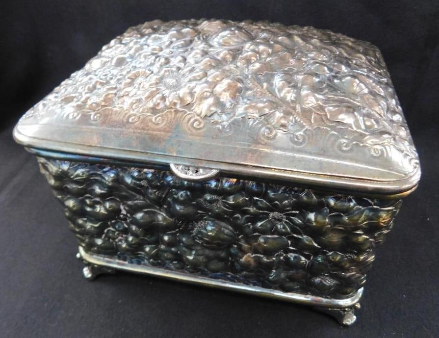 Vintage Reed and Barton Silver Plate Humidor - 5.25" x 6.5" x 5.5": See Photos For Condition and Details 