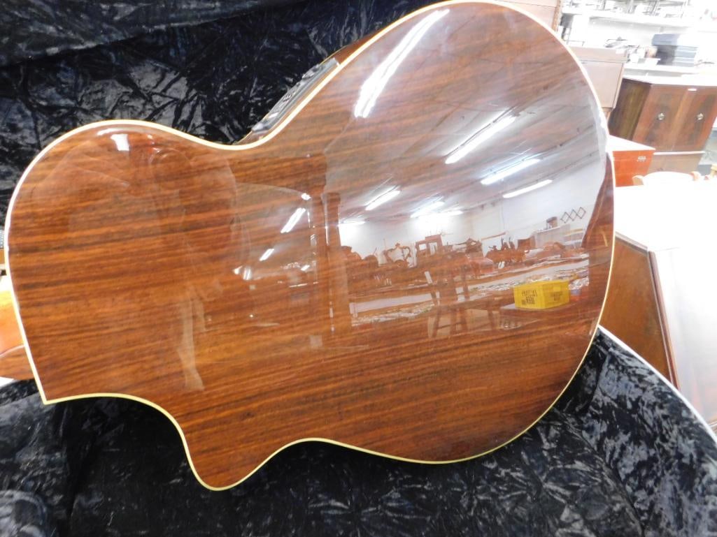 Breedlove 5 String Electric Acoustic Bass Guitar - Original Carrying Case - 9