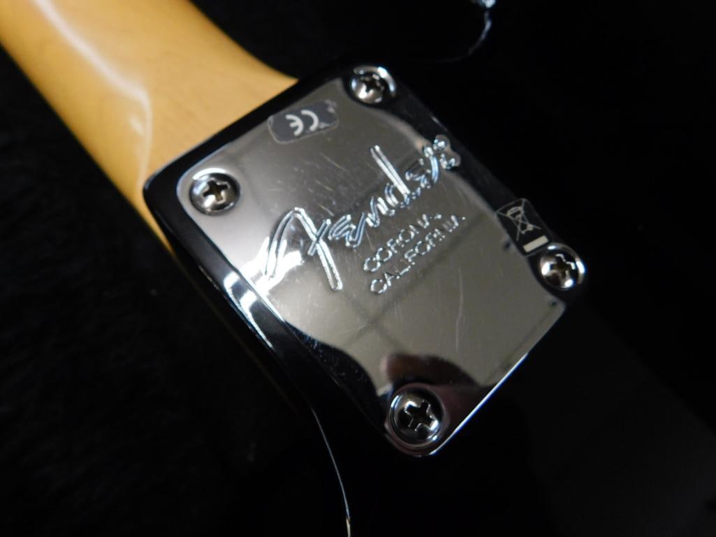 Fender Electric Jazz Base - Original Case - 13