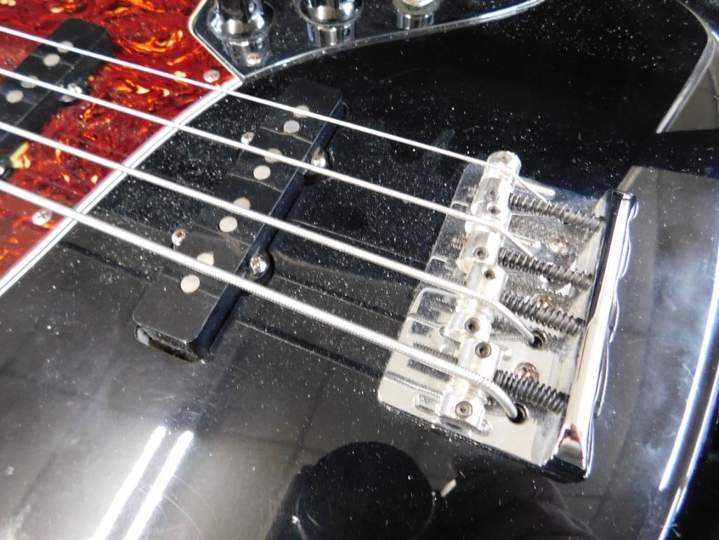 Fender Electric Jazz Base - Original Case - 6