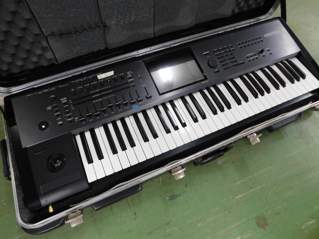 Korg Kronos Work Station - Original Case - No Power cord - 12