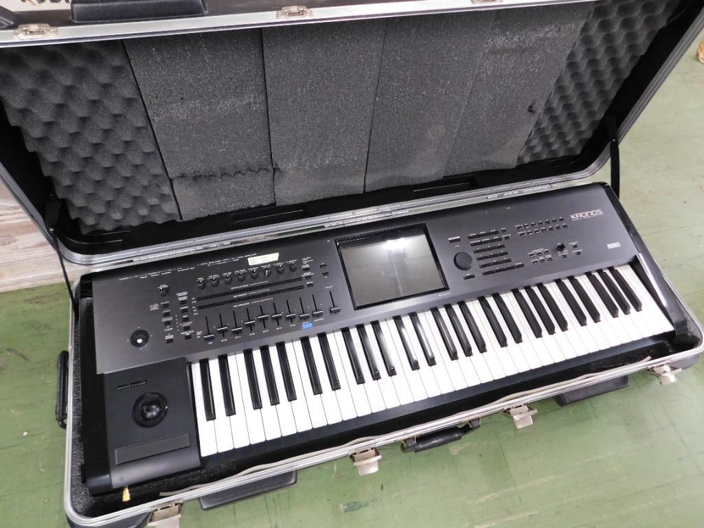 Korg Kronos Work Station - Original Case - No Power cord - 13